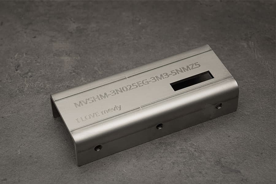 An engraved part, which was manufactured with meviy.